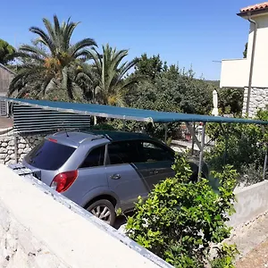 Mladen Apartman